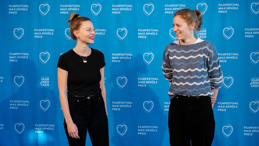  Alexandra Schmidt (Schauspielerin) und Anna Lehner (Regie) (Foto: Oliver Dietze)