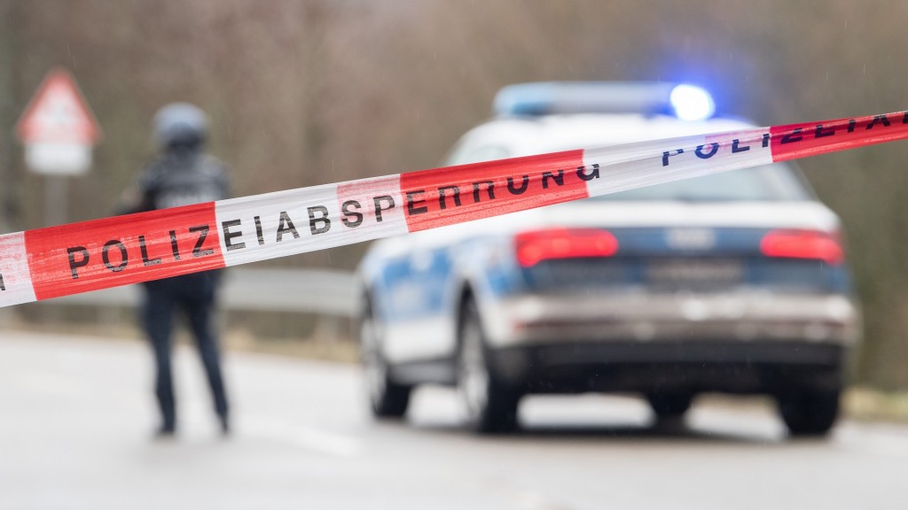 Polizeiabsperrung (Foto: dpa/Sebastian Gollnow)