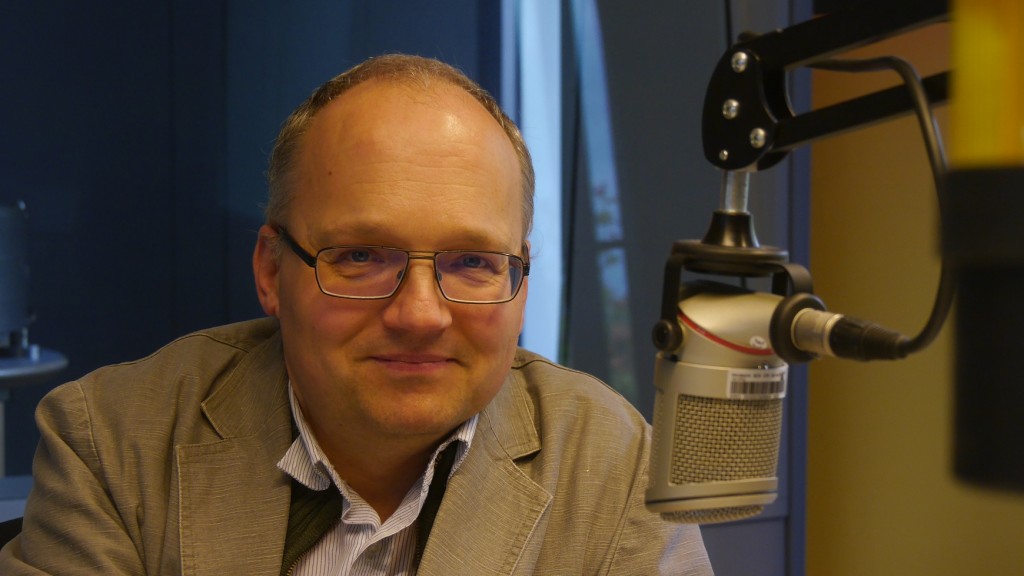 Politologe Dirk van den Boom (Foto: Martin Breher / SR)