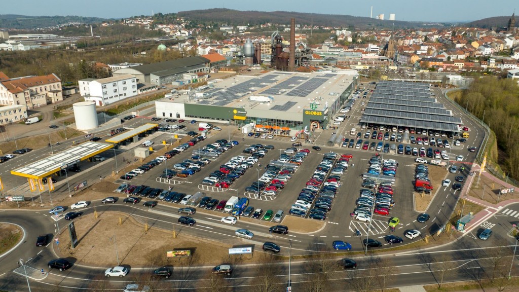 Foto: Das neue Globus-Warenhaus in Neunkirchen.  (Foto: Felix Schneider/SR)