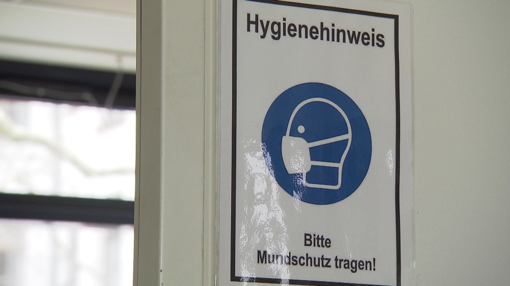 Foto: Plakat Maskenpflicht