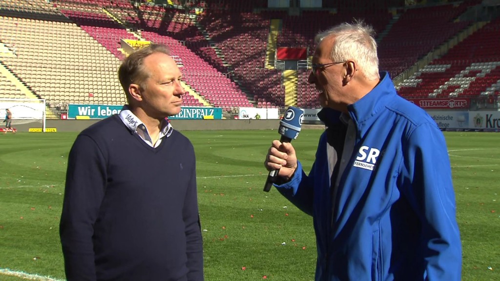Foto: Thomas Wollscheid interviewt FCS-Sportdirektor Jürgen Luginger