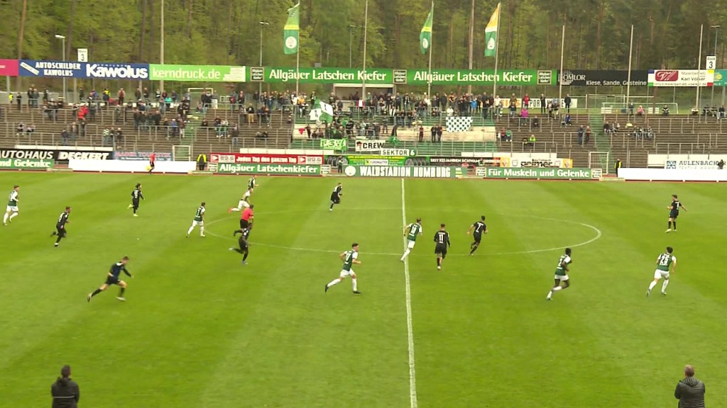 Foto: FCH bringt den Ball nach vorne