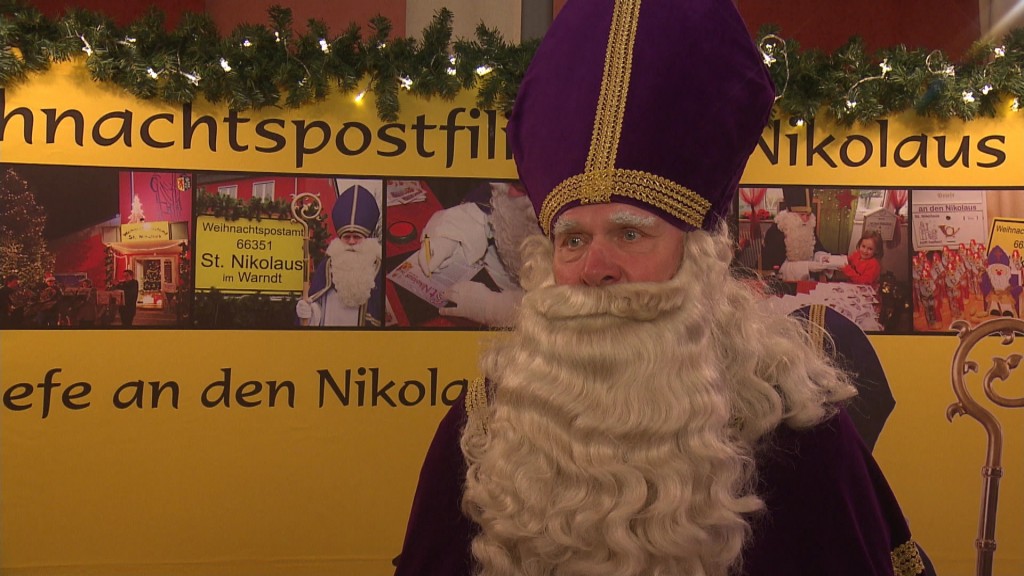 Der Nikolaus im Postamt St. Nikolaus