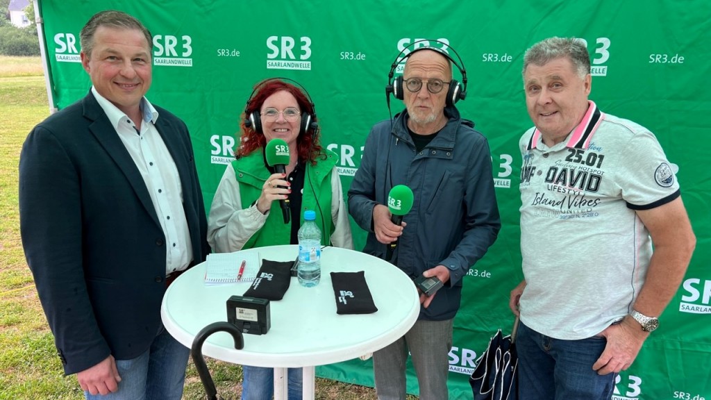 Bürgermeister Holger Schäfer, Susanne Wachs, Thomas Gerber, Ortsvorsteher Fürth Otfried Ratunde