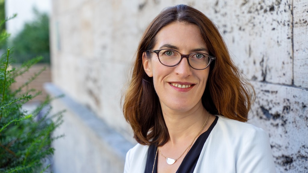 Dr. Claire Demesmay