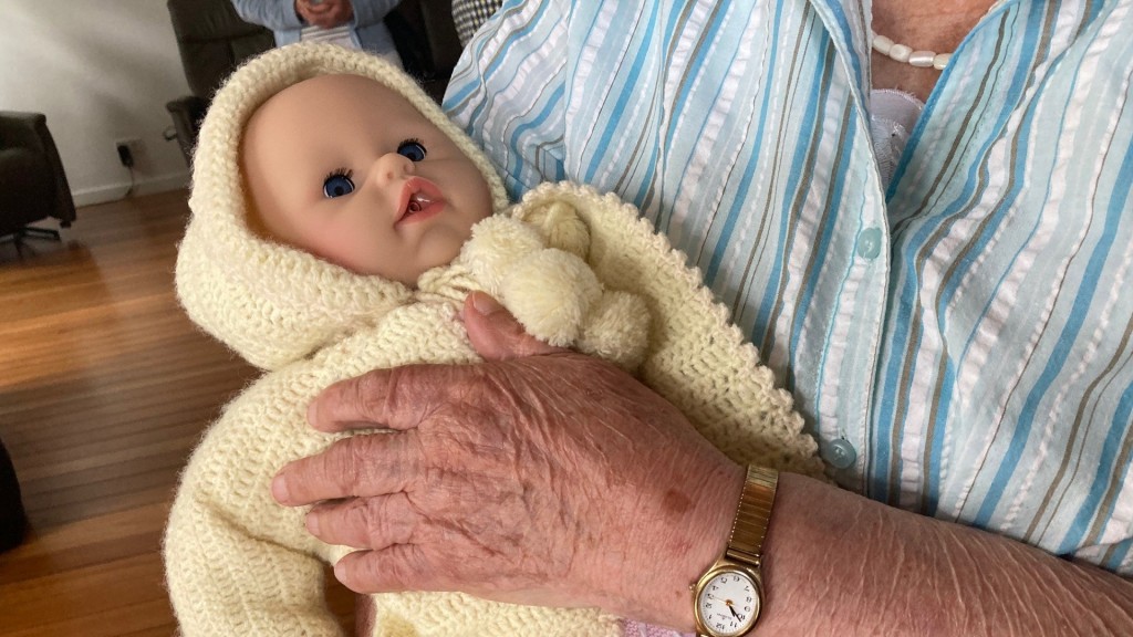 Puppe aus dem Erinnerungskoffer für Demenzkranke 