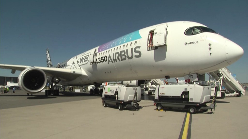 Ein Airbus 350 auf einem Flugplatz