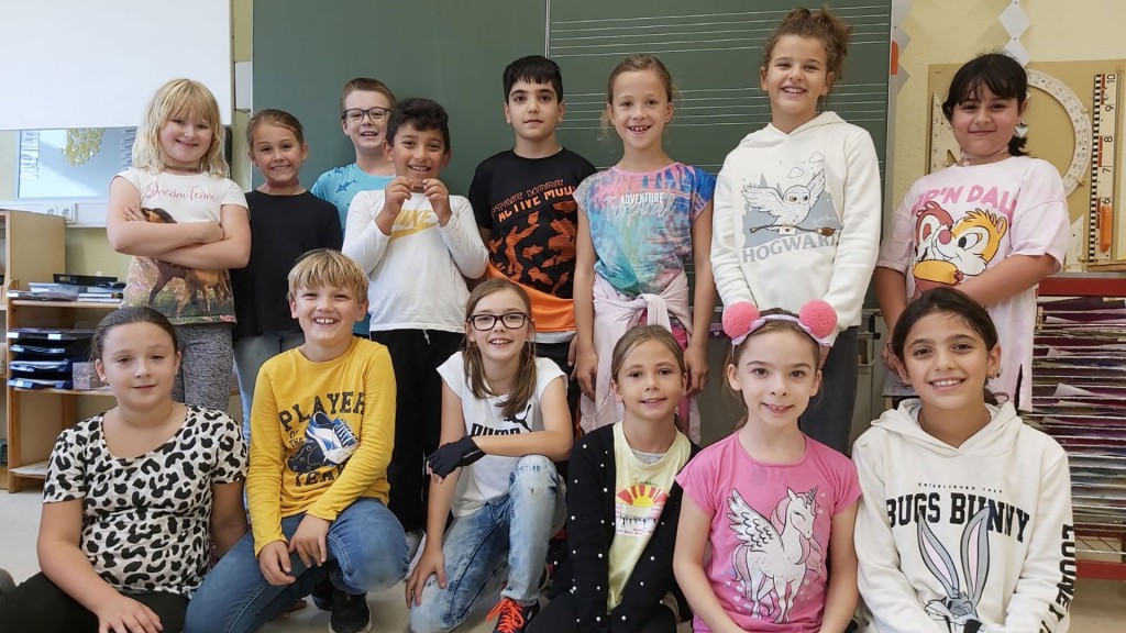 Schülerinnen und Schüler der Grundschule Scheidt
