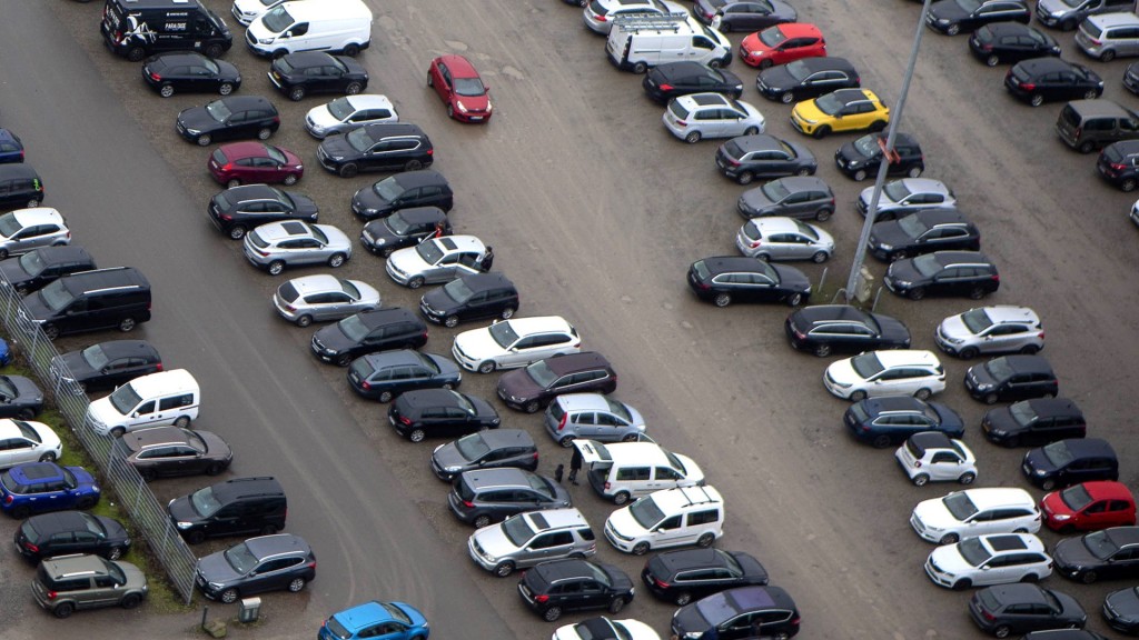 Autos auf einem Parkplatz