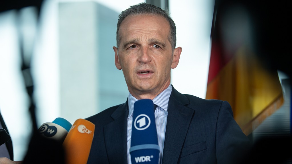Heiko Maas vor der Presse