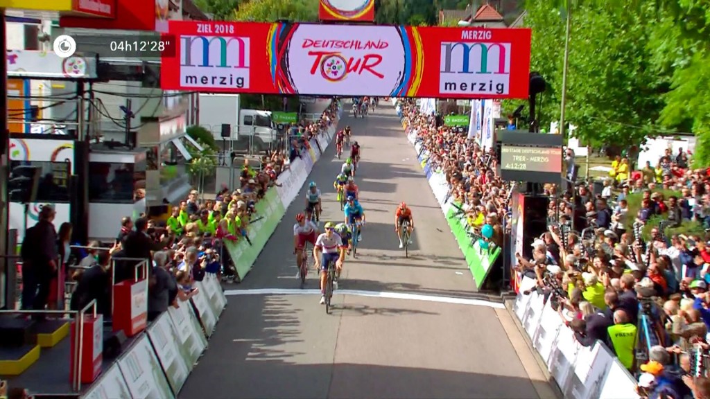 Foto: Radrennen-Zieleinfahrt der Deutschlandtour 2018 in Merzig