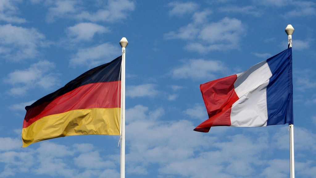 Die Flaggen von Deutschland und Frankreich
