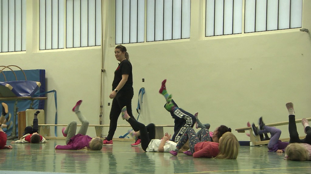 Pia Barth leitet das Kinderturnen