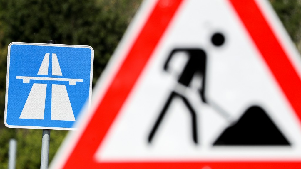 Foto: Baustellen- und Autobahnschild