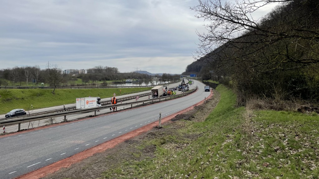 Teilöffnung A8 in Dillingen