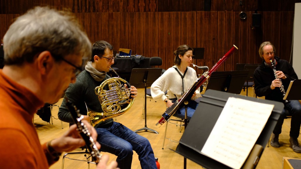 DRP-Musiker Musikerinnen spielen Bläser-Oktette: Veit Stolzenberger, Benoit Gausse, Zeynep Ayadinli, Rainer Müller-van Recum