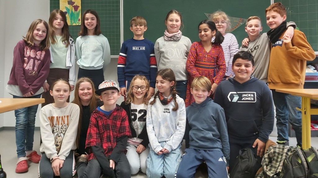 Die Klassen 3 und 4 der Grundschule St. Barbara in Lebach-Landsweiler