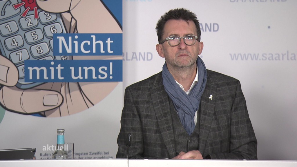 Foto: Innenminister Jost bei einer PK