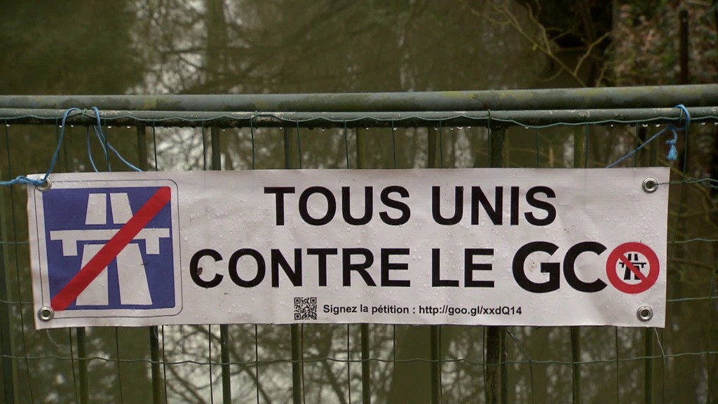 Foto: Plakat gegen Autobahnausbau