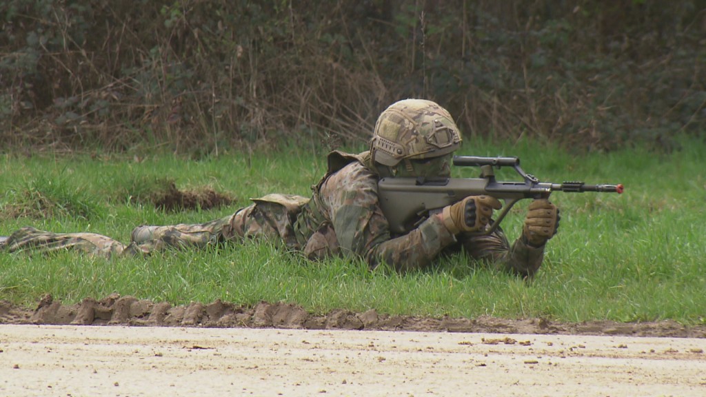 Foto: Soldat bei einer Übung