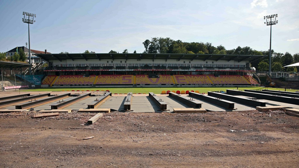 Foto: Umbauarbeiten in der Ursapharm-Arena an der Kaiserlinde in Elversberg