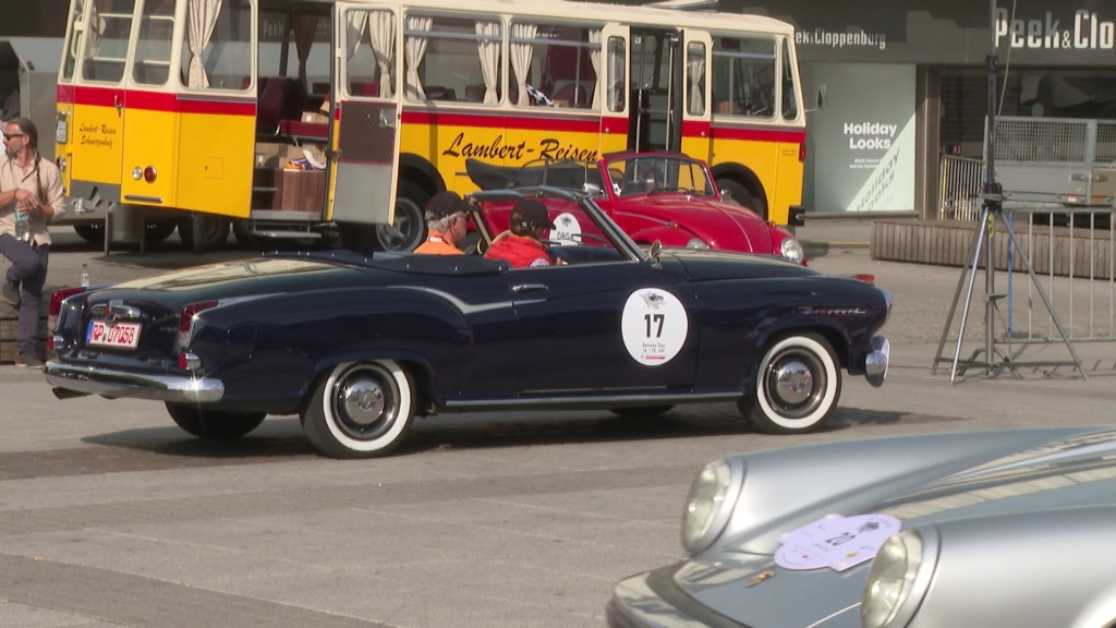 Ein Oldtimer auf der Straße