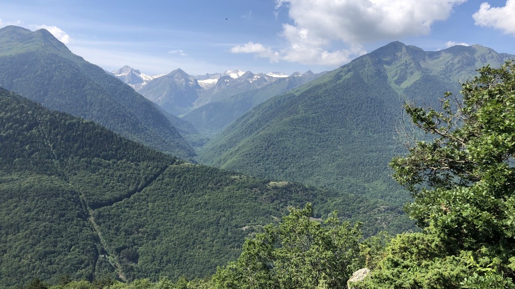 Blick vom Val d'Aran zum Pico Aneto