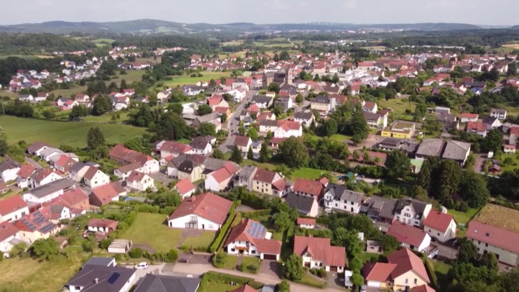 Luftbild von einem saarländischen Ort