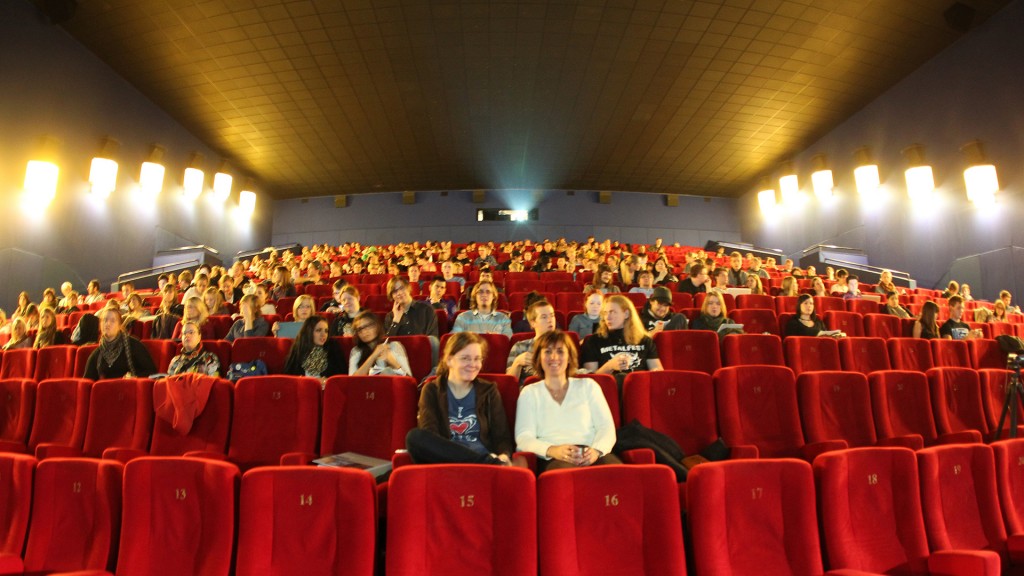 Zuschauer im Kinosaal