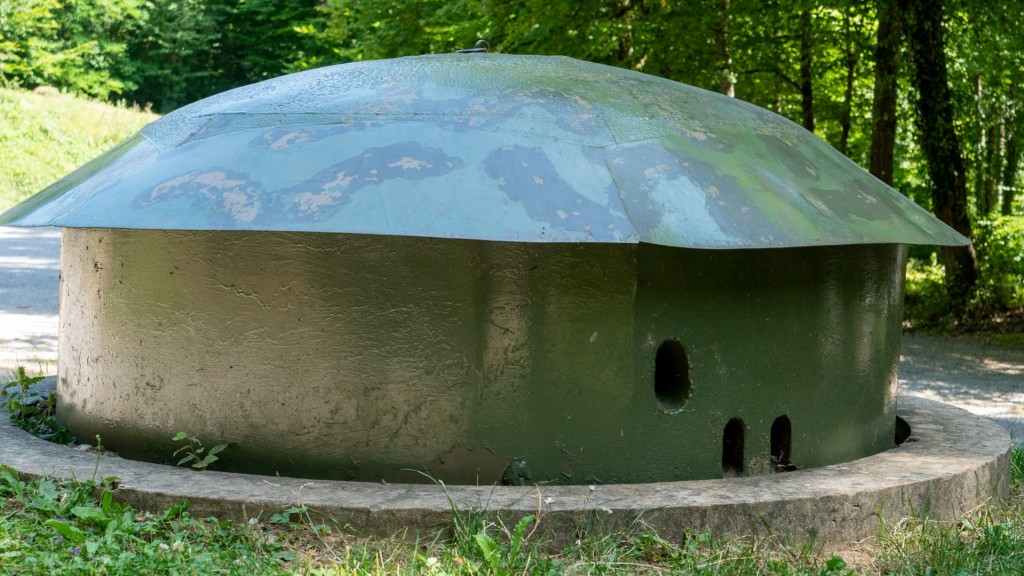 Foto: Geschützturm einer Bunkeranlage an der Maginot-Linie in Frankreich.