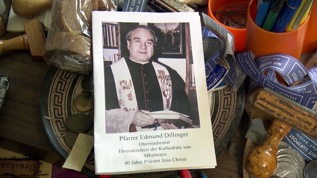 Blick in die Wohnung des verstorbenen Pfarrers Edmund Dillinger