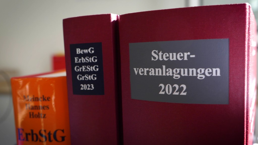 Foto: Bücher Steuerrecht