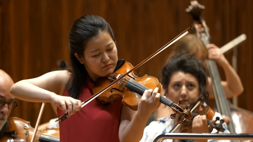 Gewinnerin des internationalen Violinwettbewerbs Saar 2023 Mio Sasaki