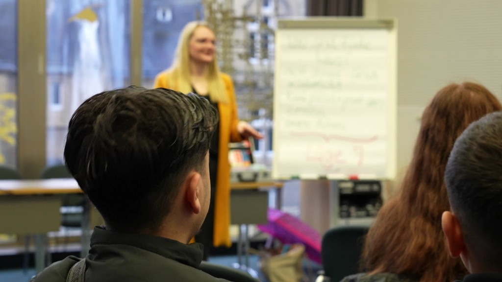 Foto: Schüler beim Jugendmedientag beim SR