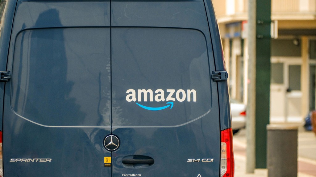 Foto: Ein Zustellfahrzeug mit dem Logo von Amazon