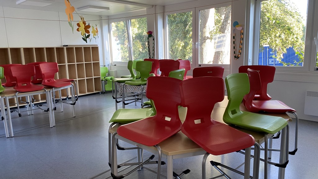 Schulcontainer an Homburger Grundschule