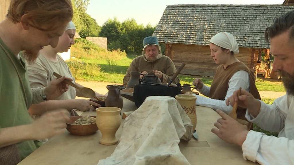 Foto: Frühstück im Mittelalterferienhaus