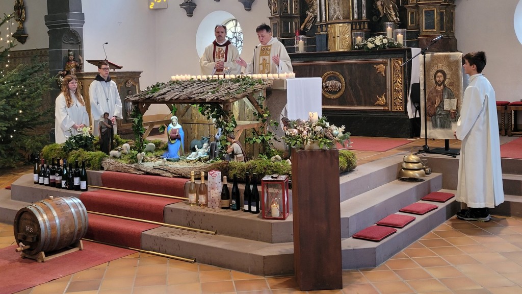 Traditionelle Weinsegnung in Perl