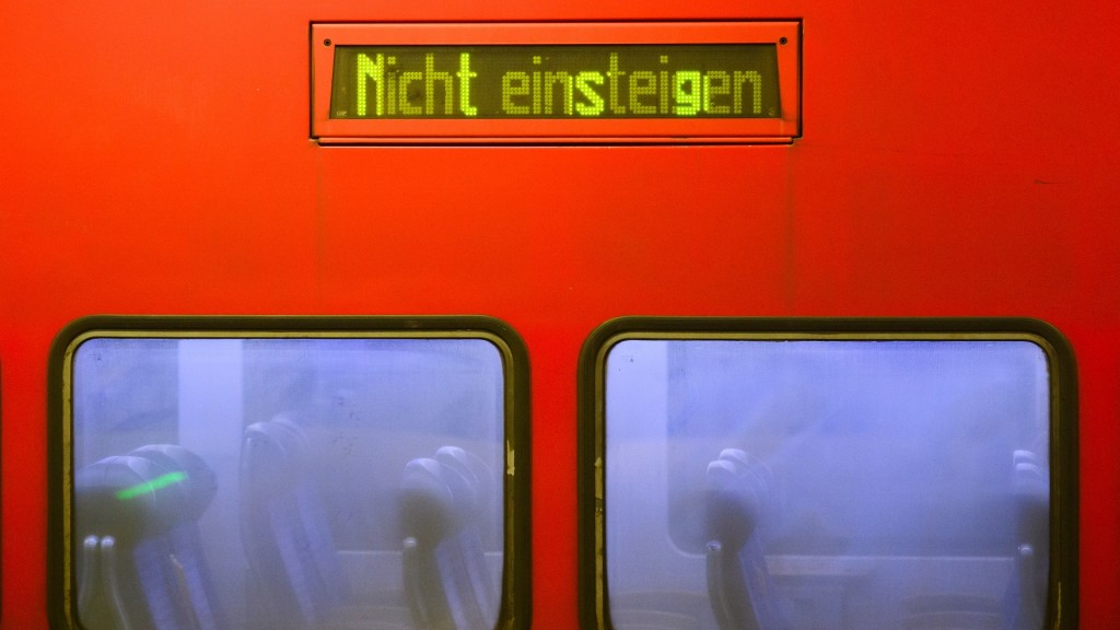 Die Gewerkschaft Deutscher Lokomotivführer (GDL) hat zum Streik im Tarifkonflikt mit der Deutschen Bahn aufgerufen