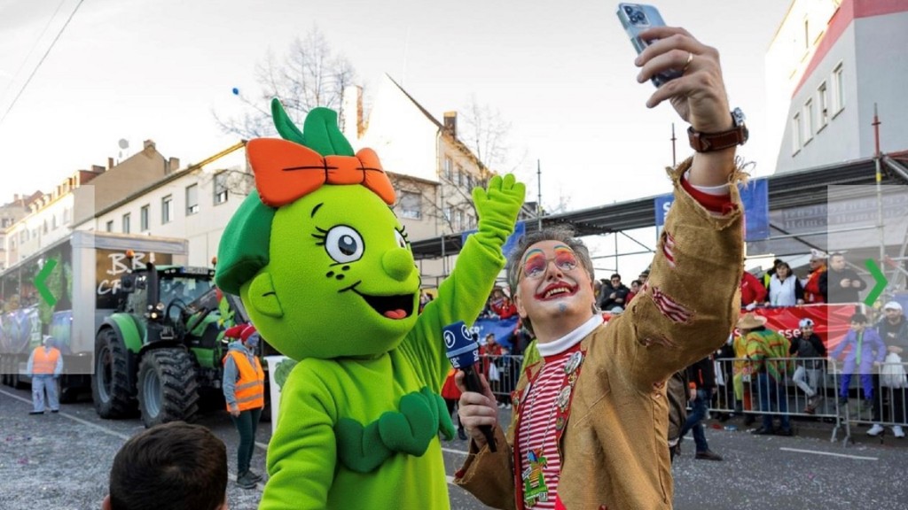 Friemel macht ein Selfi mit einem Saarlodri