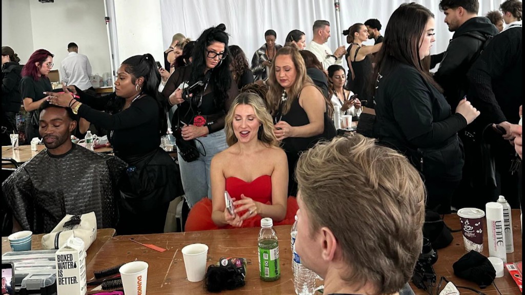 Foto: Eindrücke aus dem Backstage Bereich der New York Fashion Week