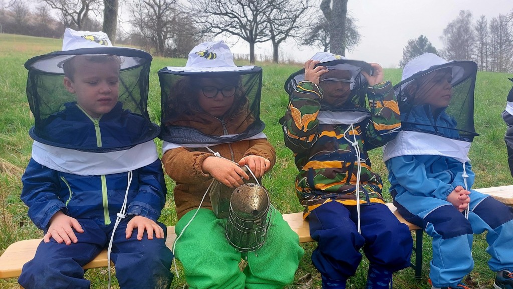 Bienen in der Kita Löwenzahn in Ommersheim