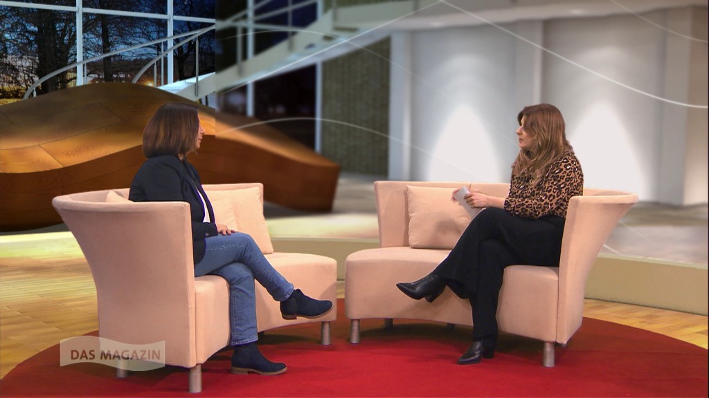 Foto: Cornelia Kazakob-Marsolle (l.) und Verena Sierra (r.) im Studio