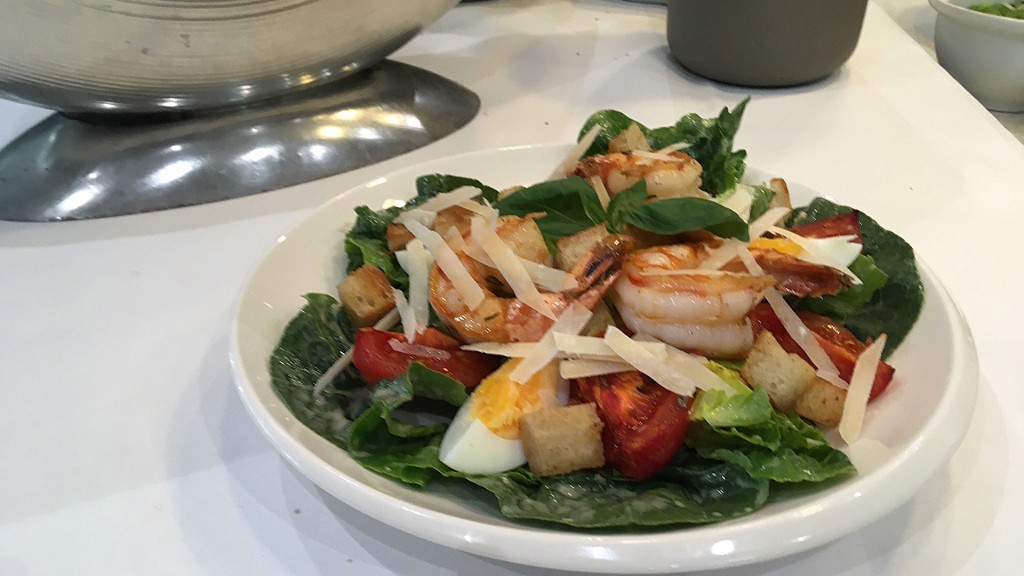 Römersalat mit Garnelen
