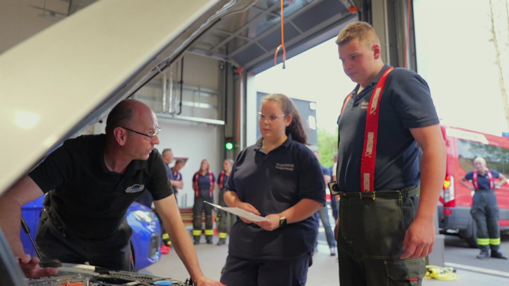 Foto: Feuerwehrleute bei einer Übung