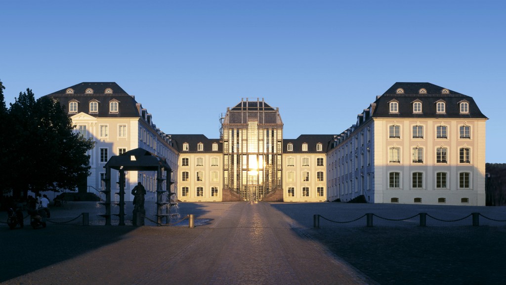 Das Saarbrücker Schloss in der Abendsonne