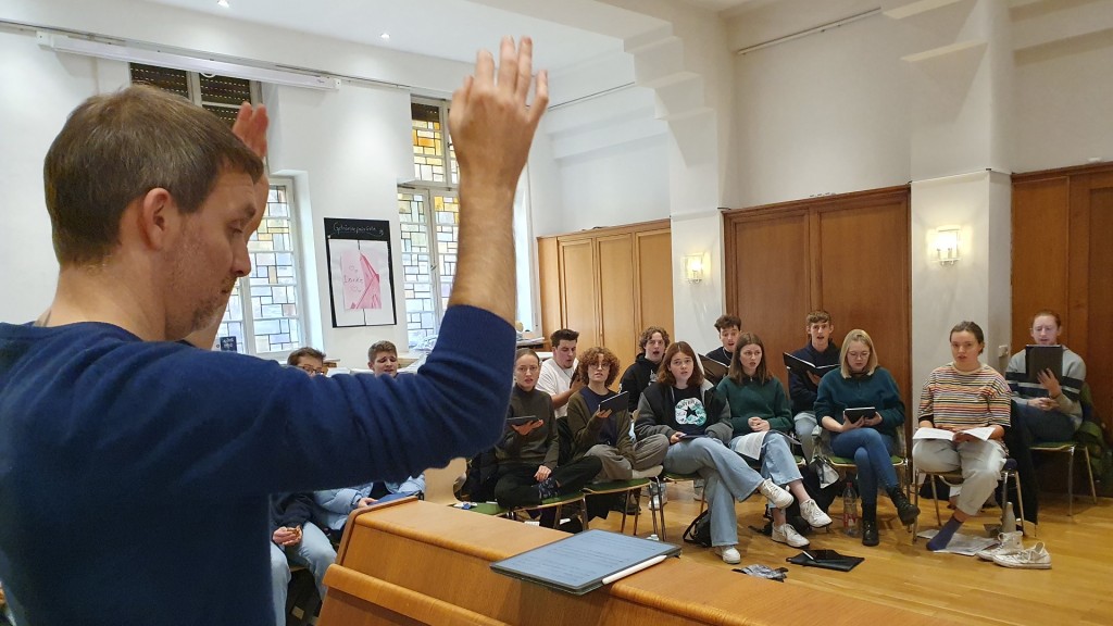Der Landesjugendchor Saar bei einer Probe