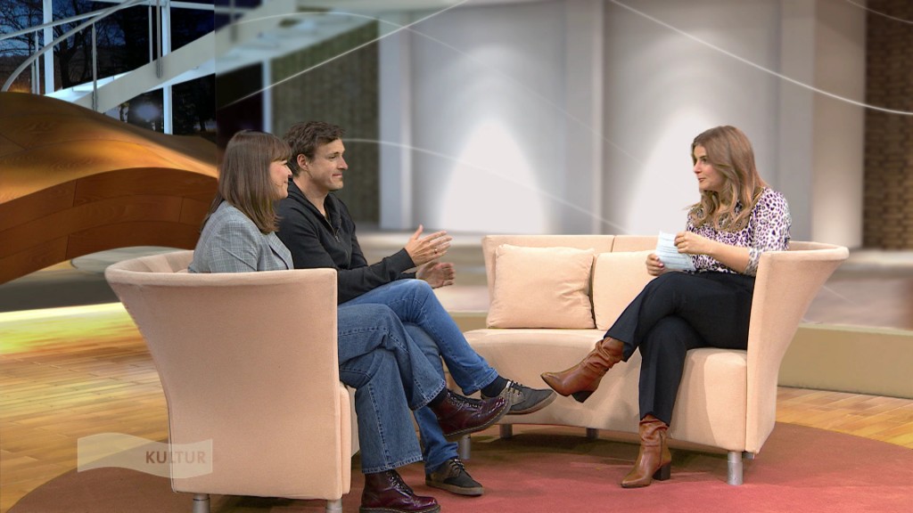 Foto: Chris Ignatzi und Roswitha Böhm im Studio