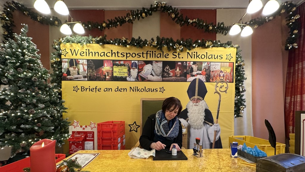 Foto: Sabine Gerecke am Nikolauspostamt 
